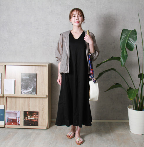 【手刺繡の煌めくサンダル】サンダル・自由を愛するジプシー