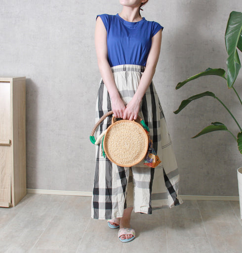 【手刺繡の煌めくサンダル】サンダル・フラワーボタニカル