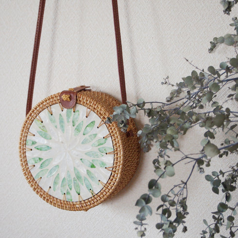 【バリ島の職人技★貝細工】ショルダーバッグ・グリーンシェル