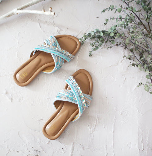 【手刺繡の煌めくサンダル】サンダル・ブルーコーラル