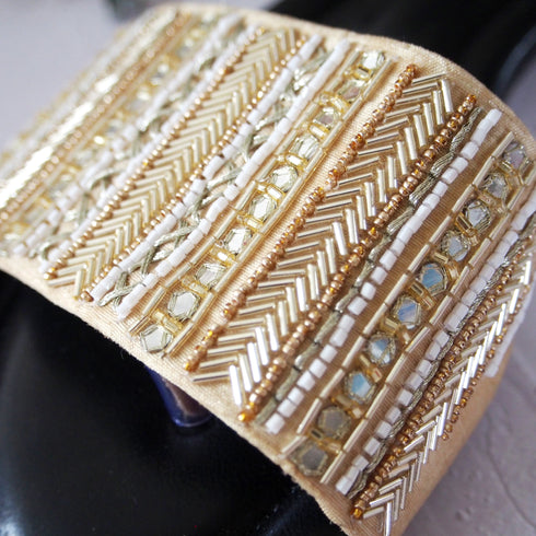 【手刺繡の煌めくサンダル】サンダル・ミラーボール