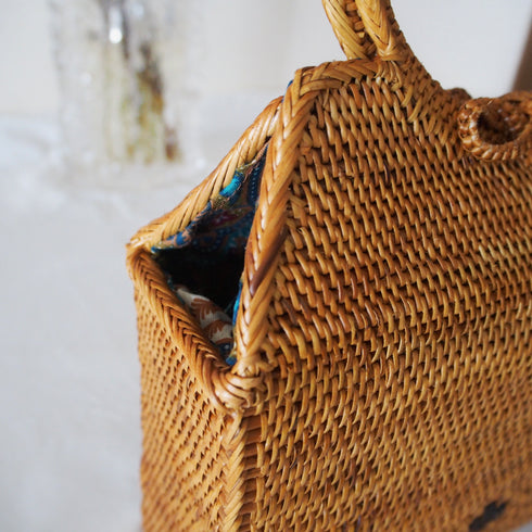 【バリ島の職人技・アタ】カゴバック・トラペゾイ