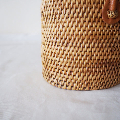 【バリ島の職人技・アタ】カゴバック・スカーフカゴバック