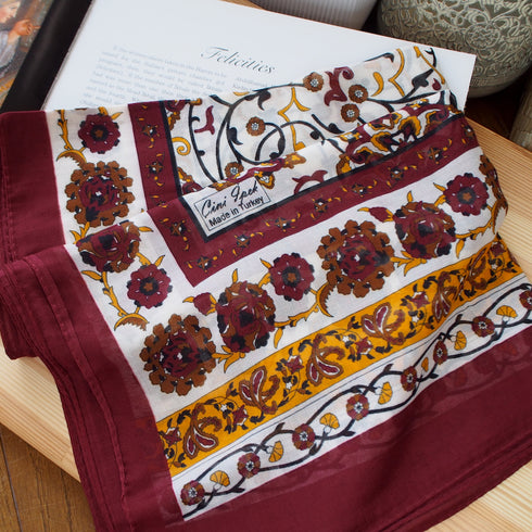 バルキーコットン・カーネーション・ボルドー