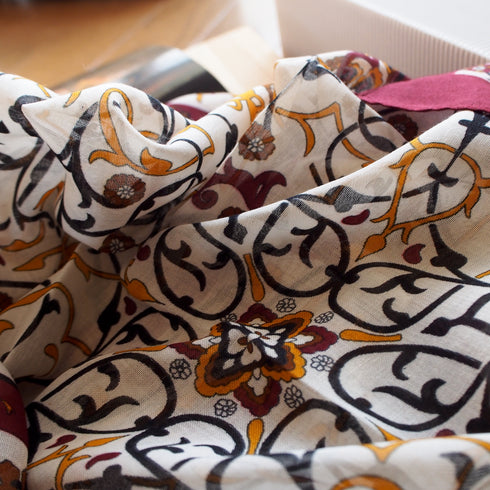 バルキーコットン・カーネーション・ボルドー