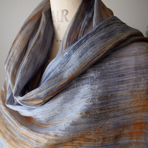 【軽やかつけ心地・神秘的なカラーが魅力】/旅するSILKストール・トゥズ