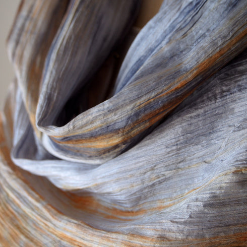 【軽やかつけ心地・神秘的なカラーが魅力】/旅するSILKストール・トゥズ