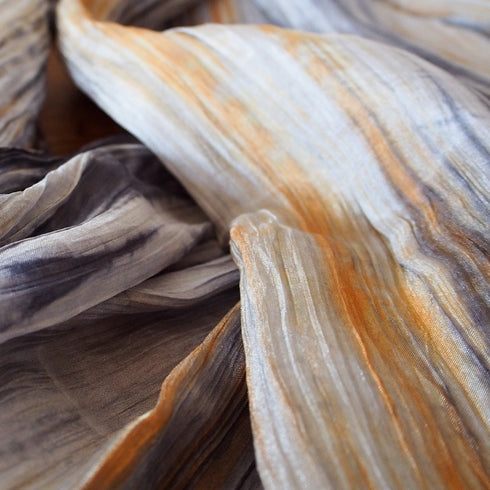 【軽やかつけ心地・神秘的なカラーが魅力】/旅するSILKストール・トゥズ