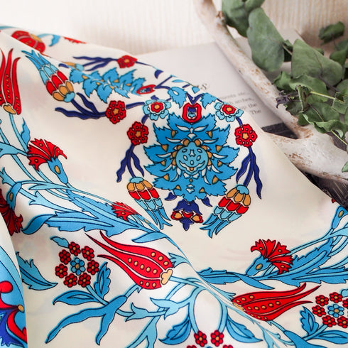 【オリエンタルな模様と神秘的なカラーが魅力】トルコ・オリエンタルショールスカーフ・タイル柄ルビー