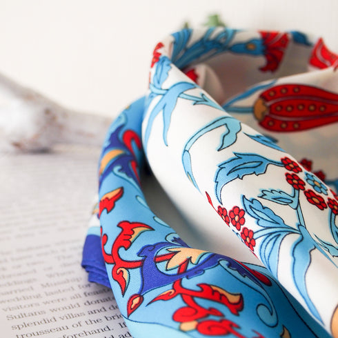 【オリエンタルな模様と神秘的なカラーが魅力】トルコ・オリエンタルショールスカーフ・タイル柄ルビー